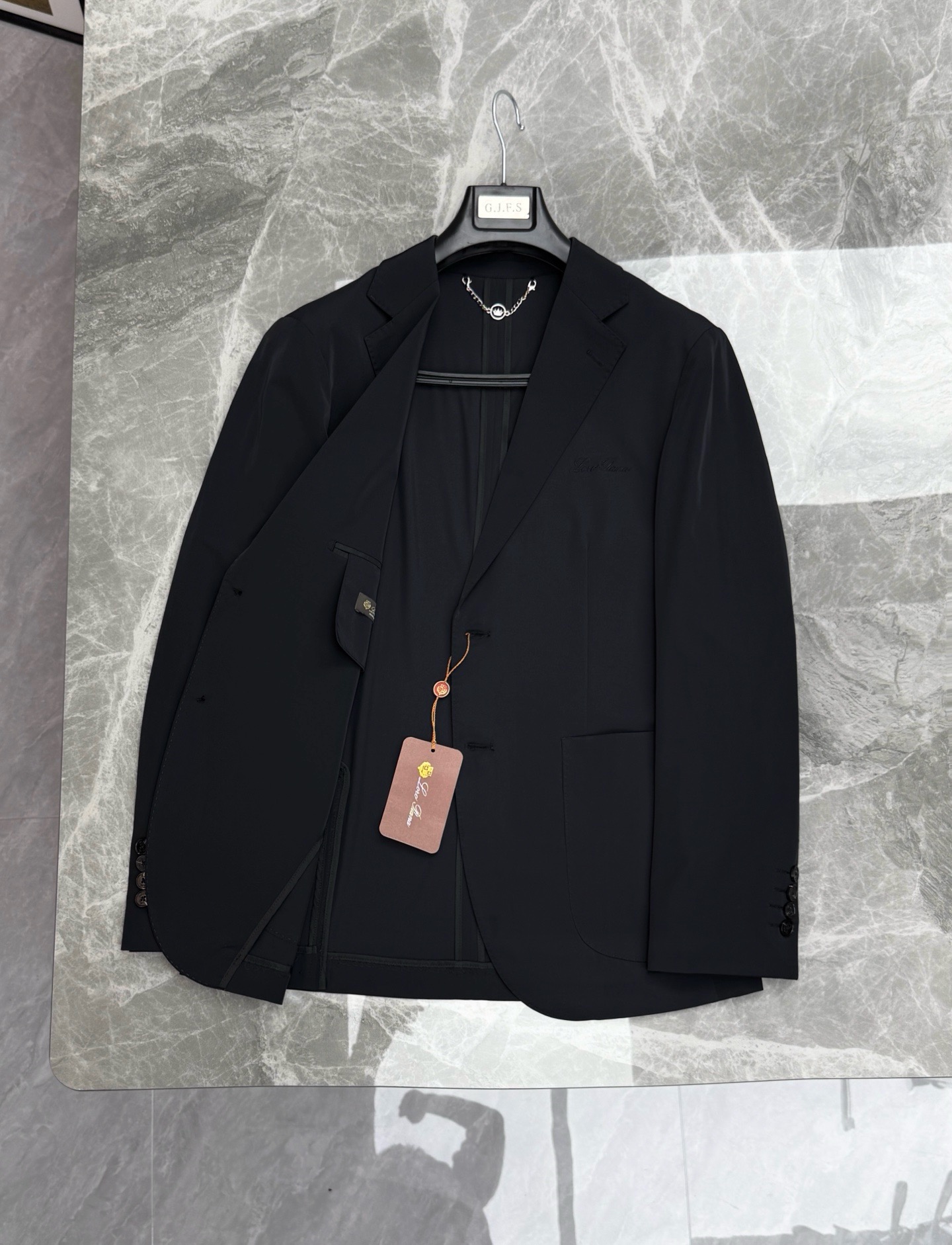 Костюм мужской в стиле Loro Piana чёрного цвета