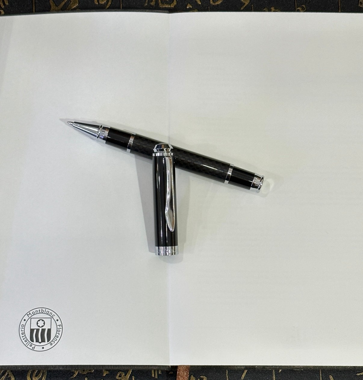 Набор канцелярский в стиле Montblanc: блокнот и ручка (чёрного цвета)