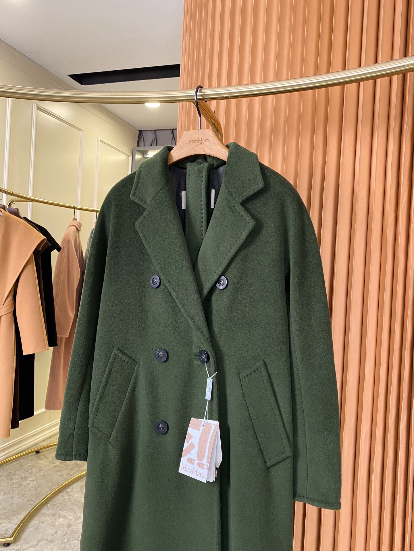 Пальто женское в стиле Max Mara Anne-Marie Beretta зелёного цвета