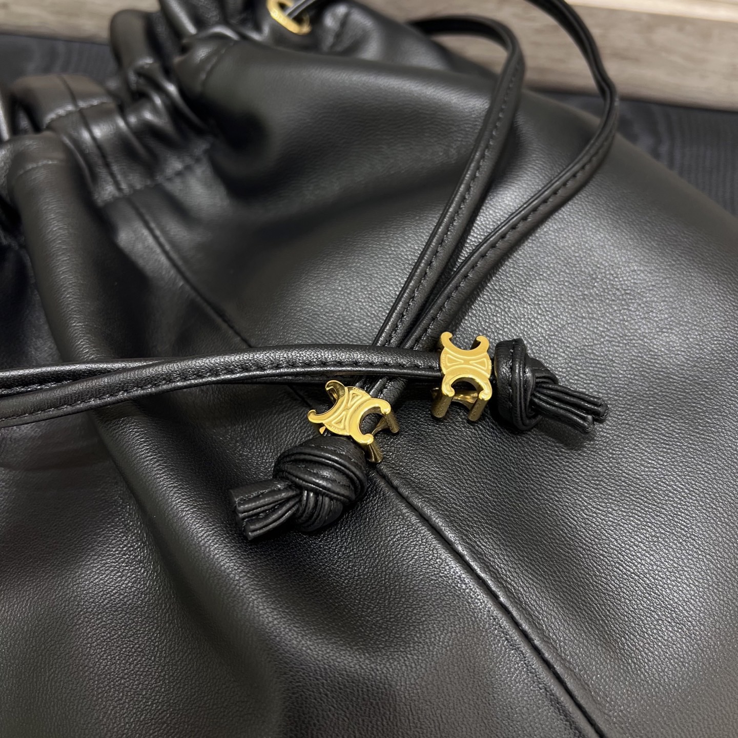 Сумка женская в стиле Celine Crystal Pouch чёрного цвета