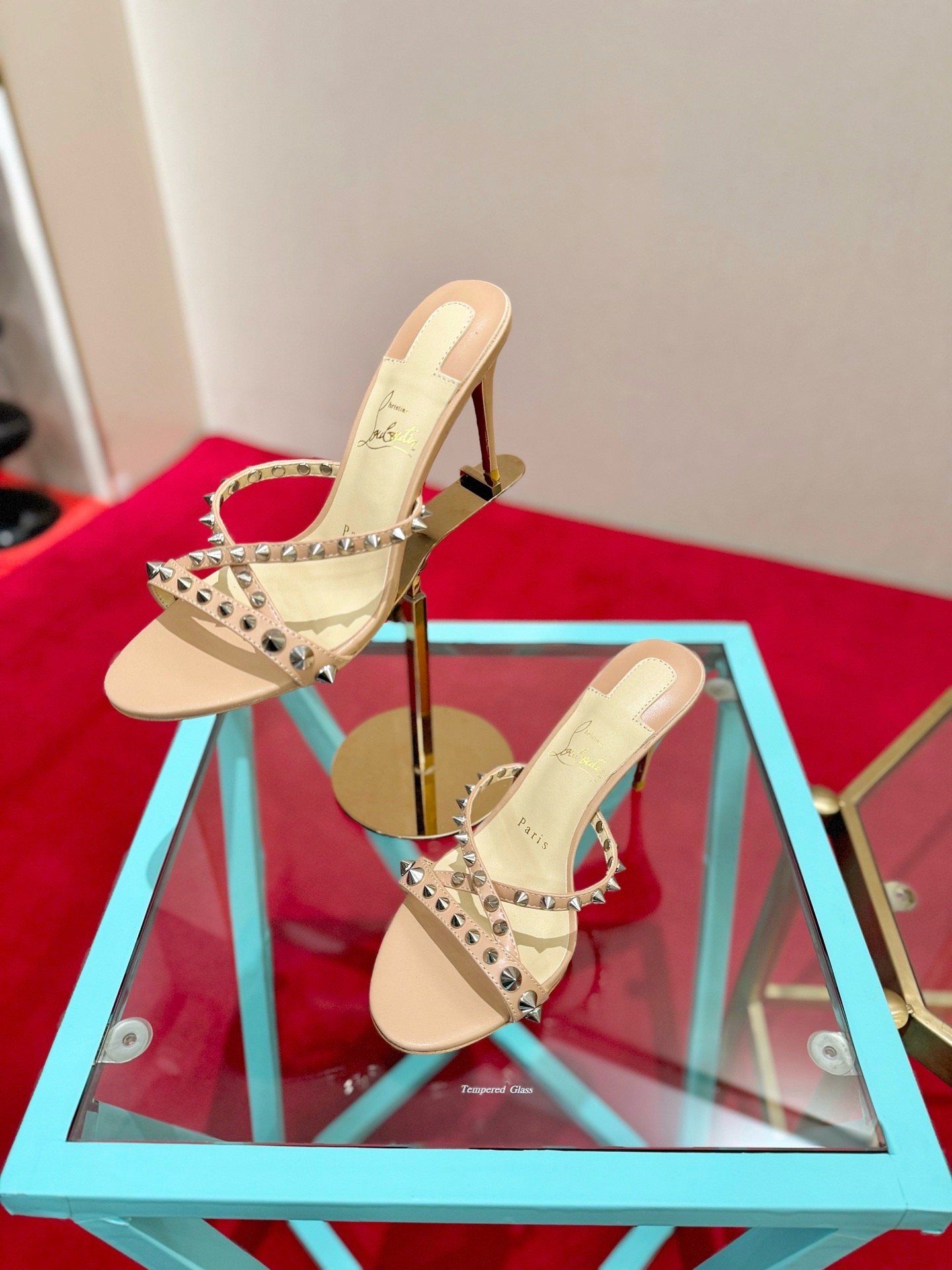 Мюли женские в стиле Christian Louboutin So Kate бежевого цвета