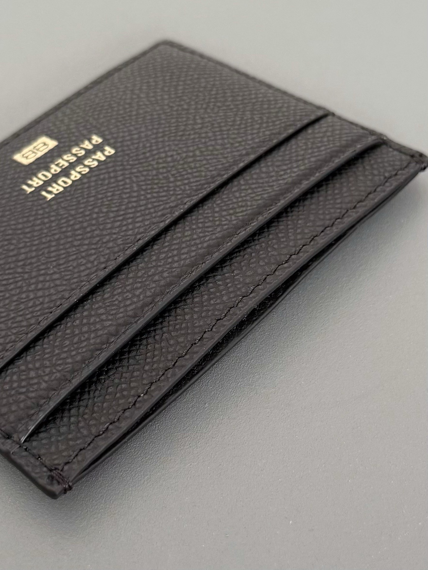 Картхолдер Balenciaga Winter Passport чёрного цвета