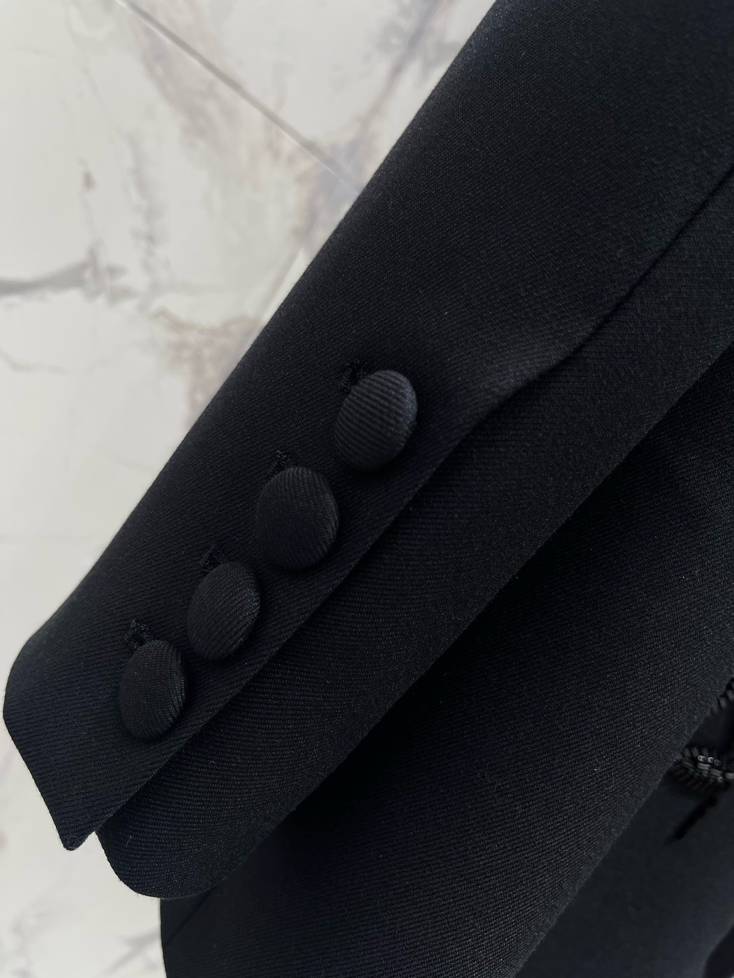 Костюм женский Saint Laurent чёрного цвета