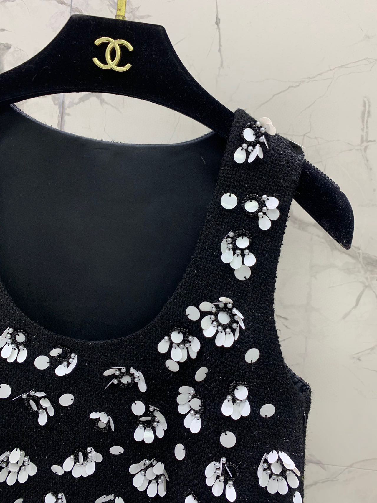 Платье женское в стиле Chanel из фактурного твида с цветочным узором