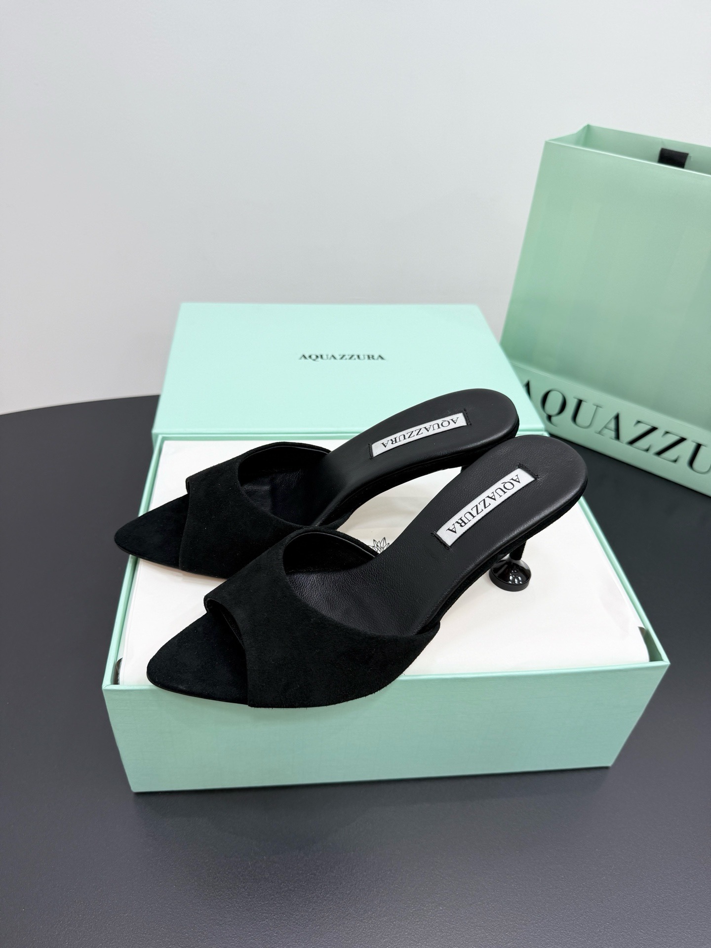 Мюли женские Aquazzura чёрного цвета