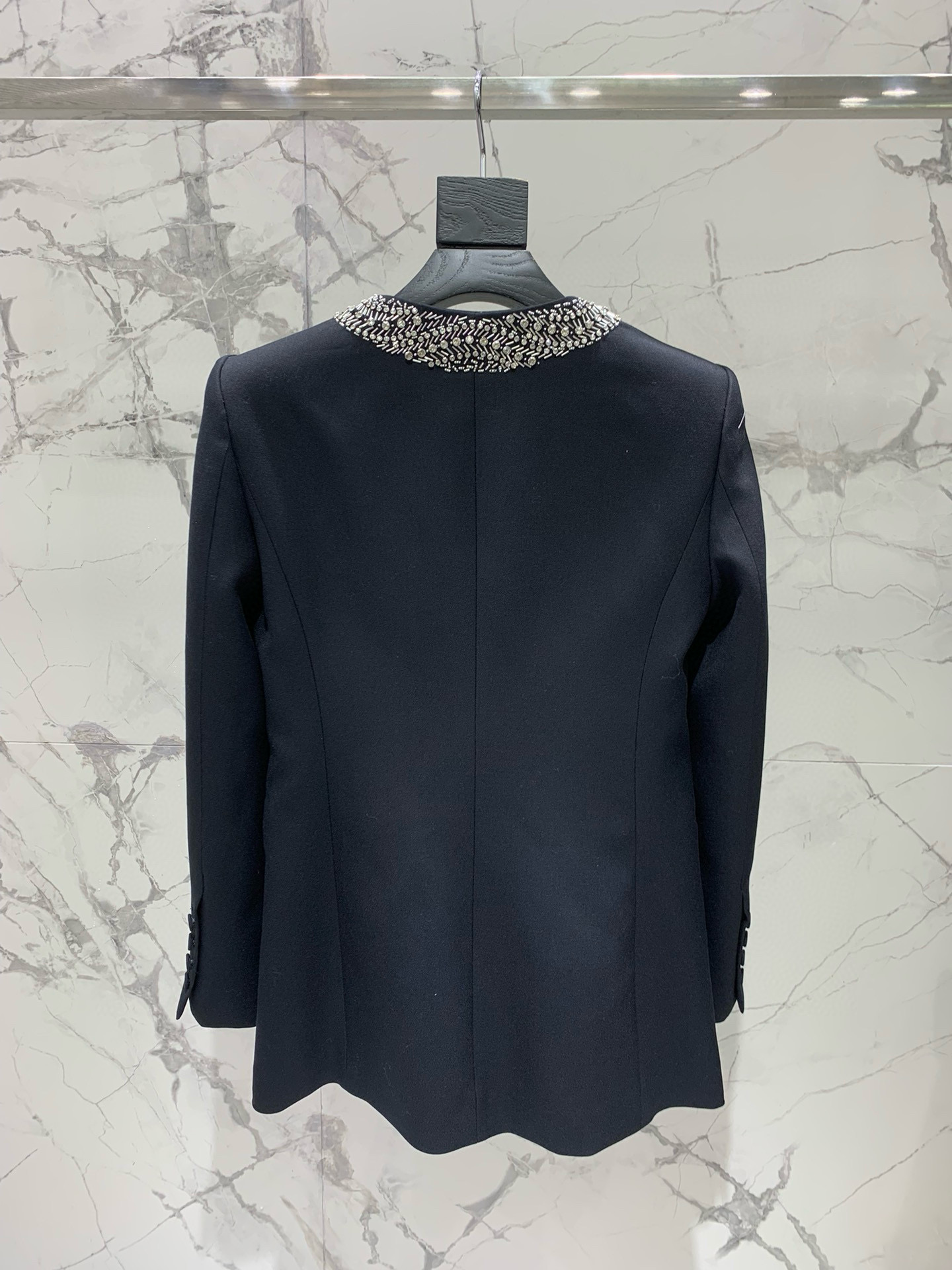 Жакет женский в стиле Saint Laurent с V-образным вырезом и ручной вышивкой кристаллами