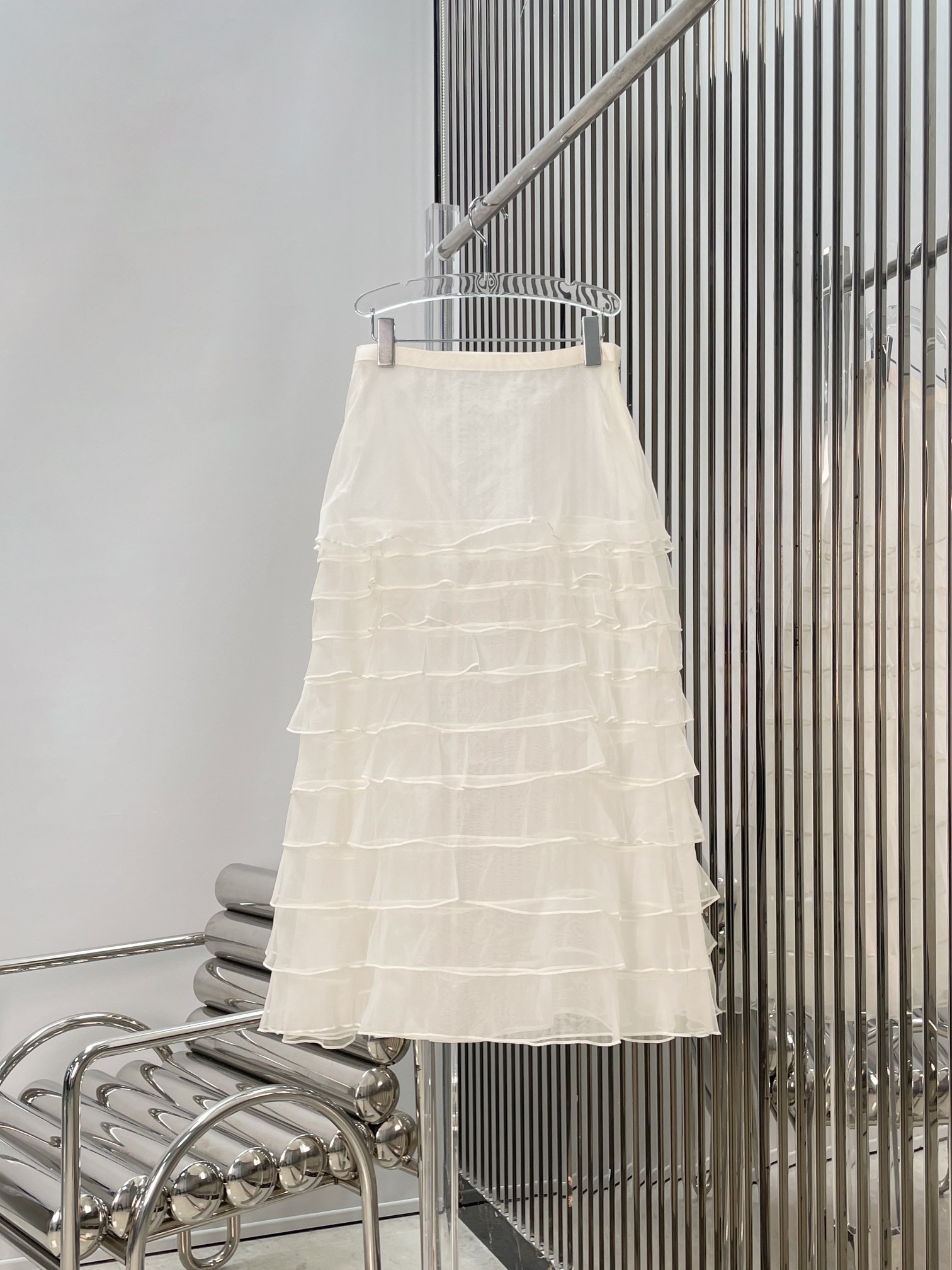 Юбка женская в стиле Dior из сетчатой ткани кремового цвета с многослойным силуэтом