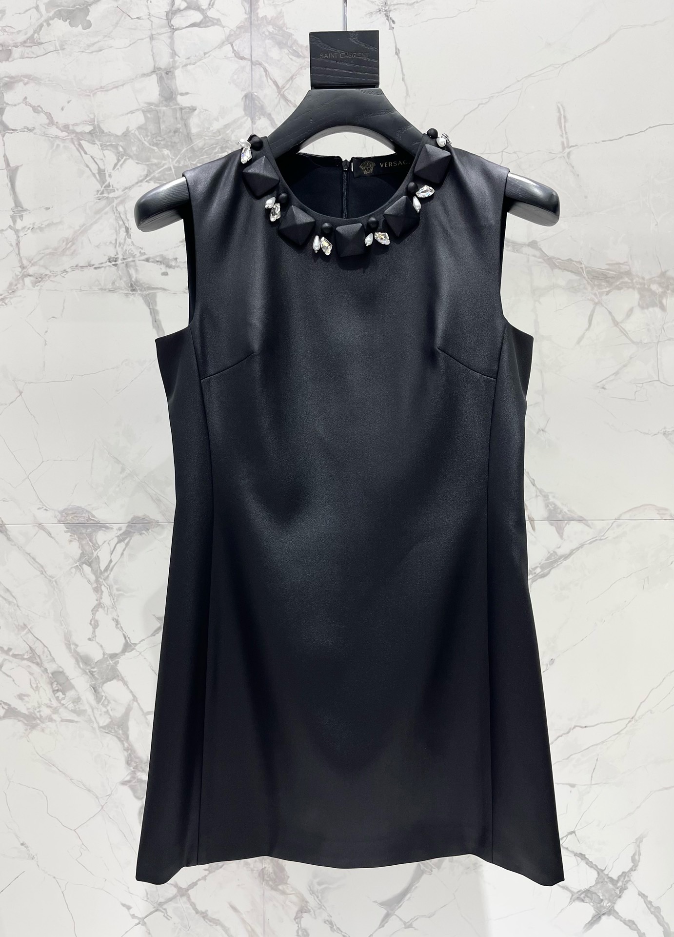 Платье женское Versace чёрного цвета