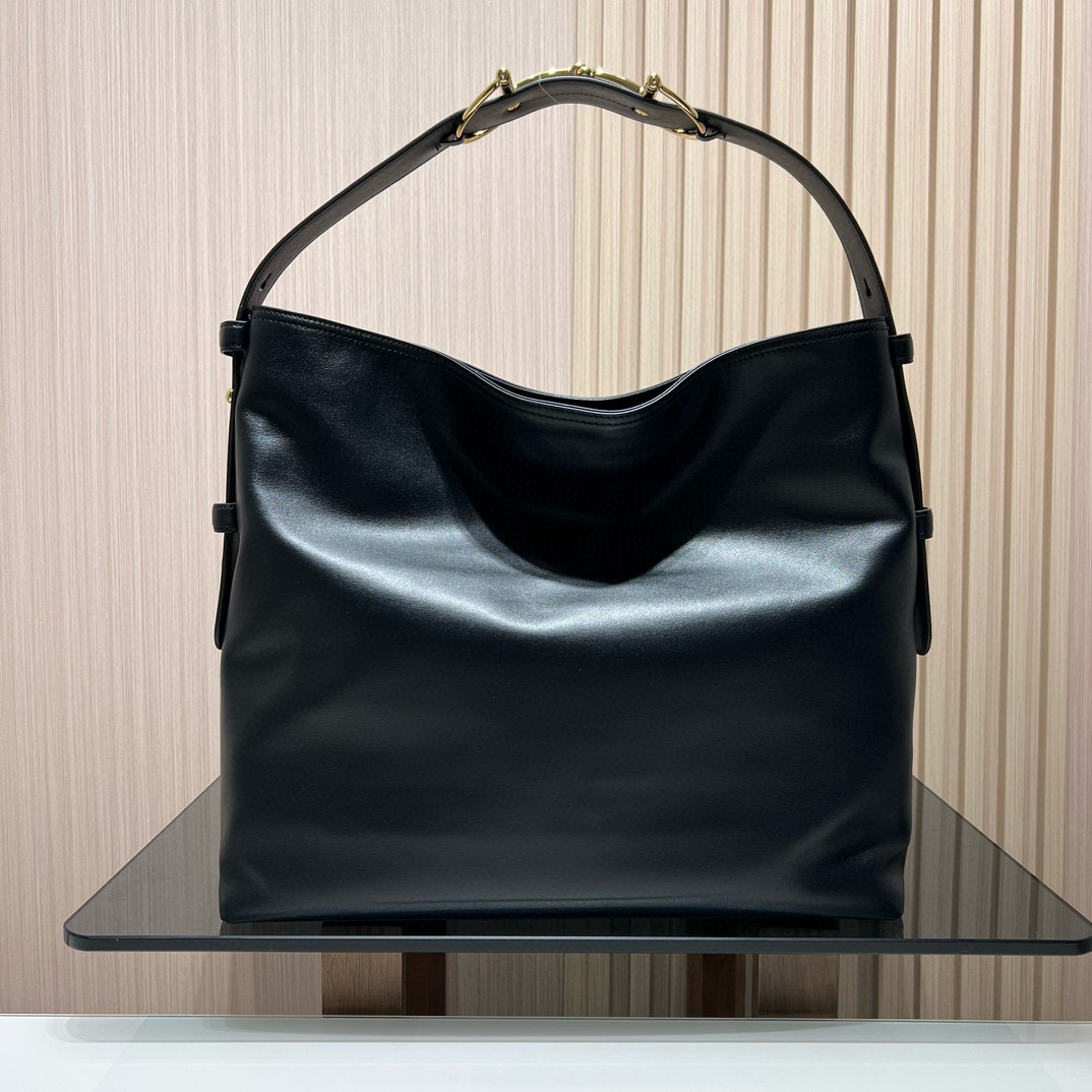 Сумка женская в стиле Gucci Beatrix из натуральной кожи чёрного цвета с бамбуковой ручкой