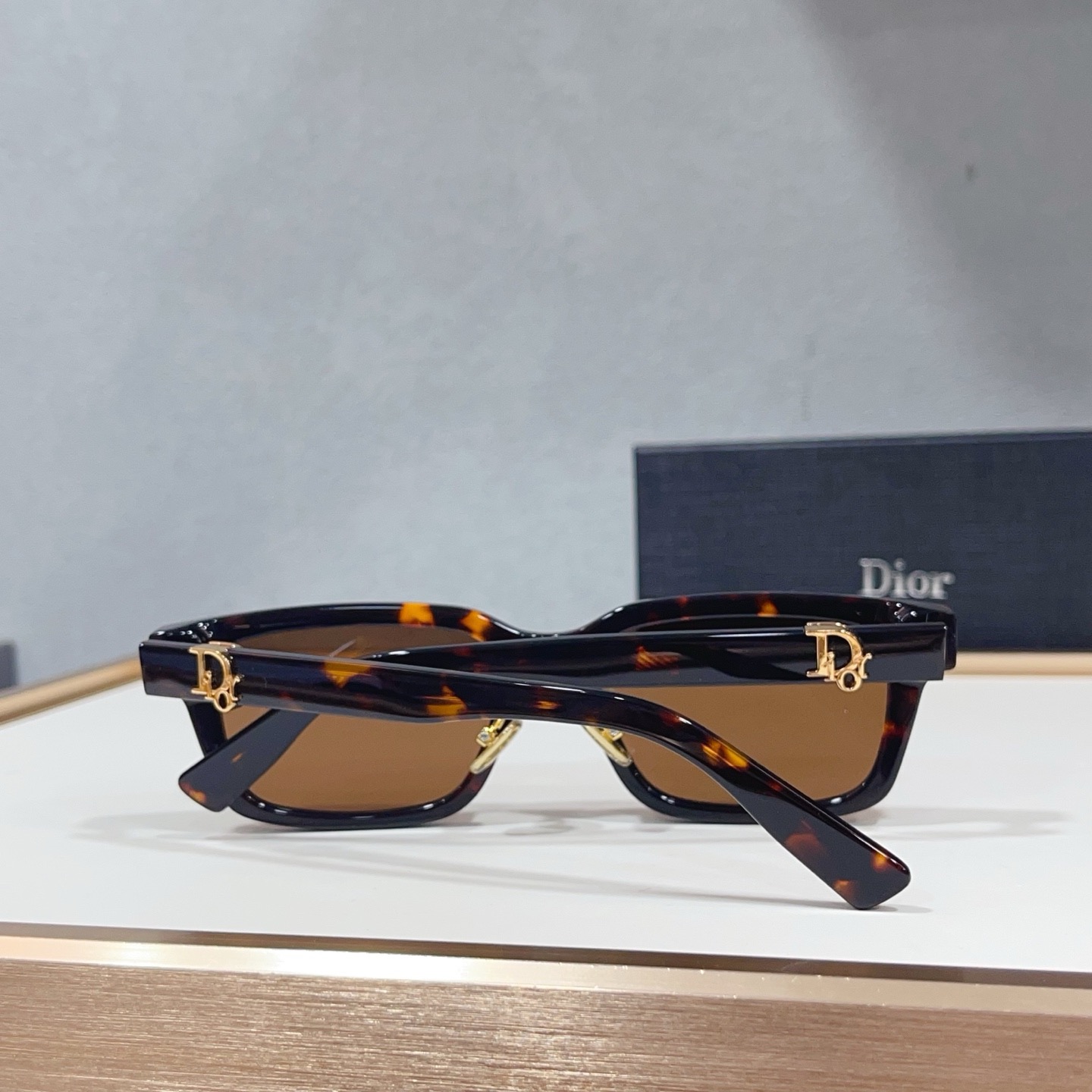 Очки солнцезащитные в стиле Dior Oblique S5F