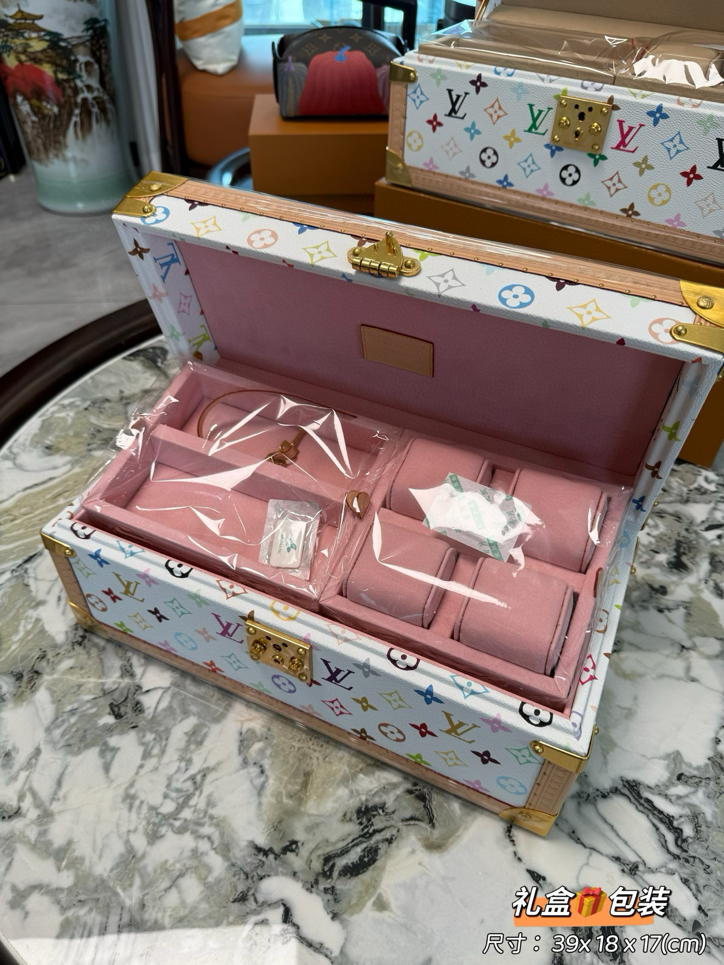 Шкатулка для украшений в стиле Louis Vuitton Coffret 8 Monogram Multicolor белая