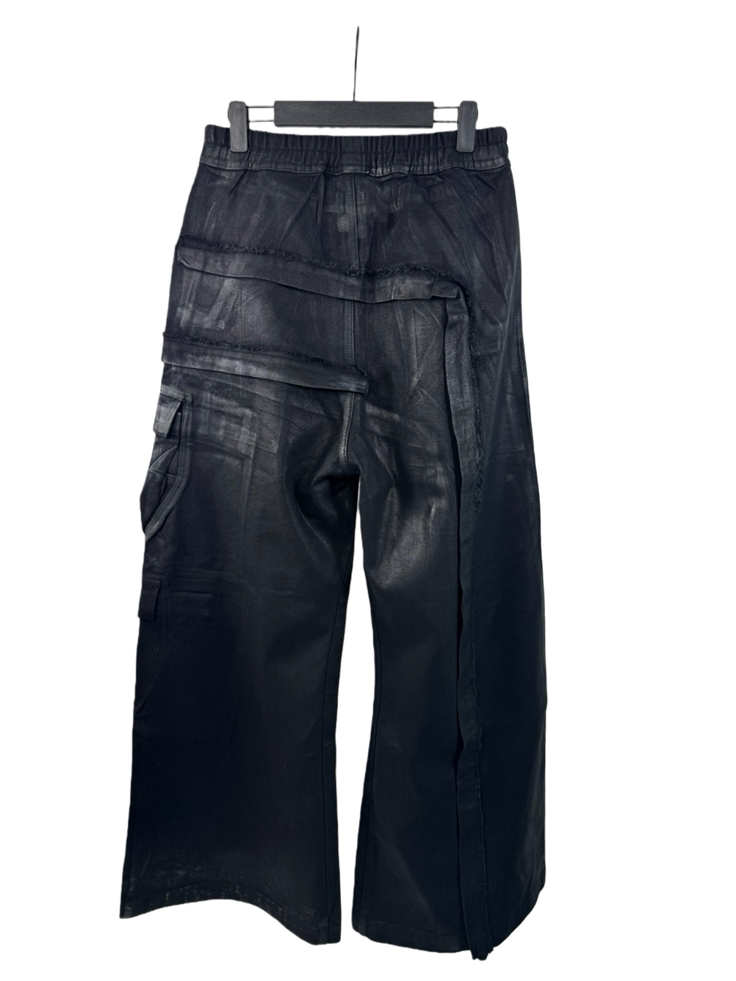 Брюки унисекс в стиле Rick Owens DRKSHDW Hollywood Imbalanced Double Cargo Jumbo Belas тёмно-графитового цвета 