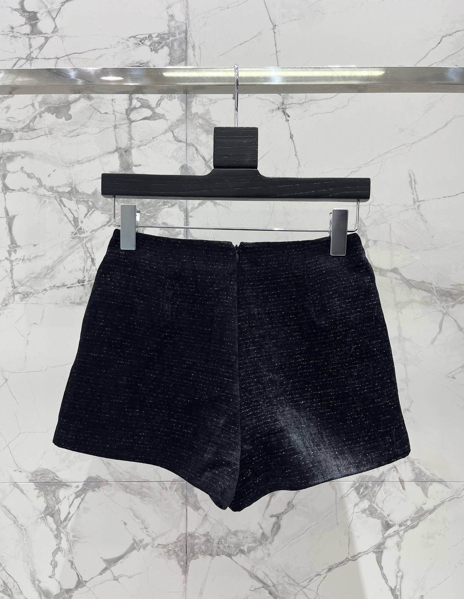 Юбка-шорты женская Saint Laurent чёрного цвета
