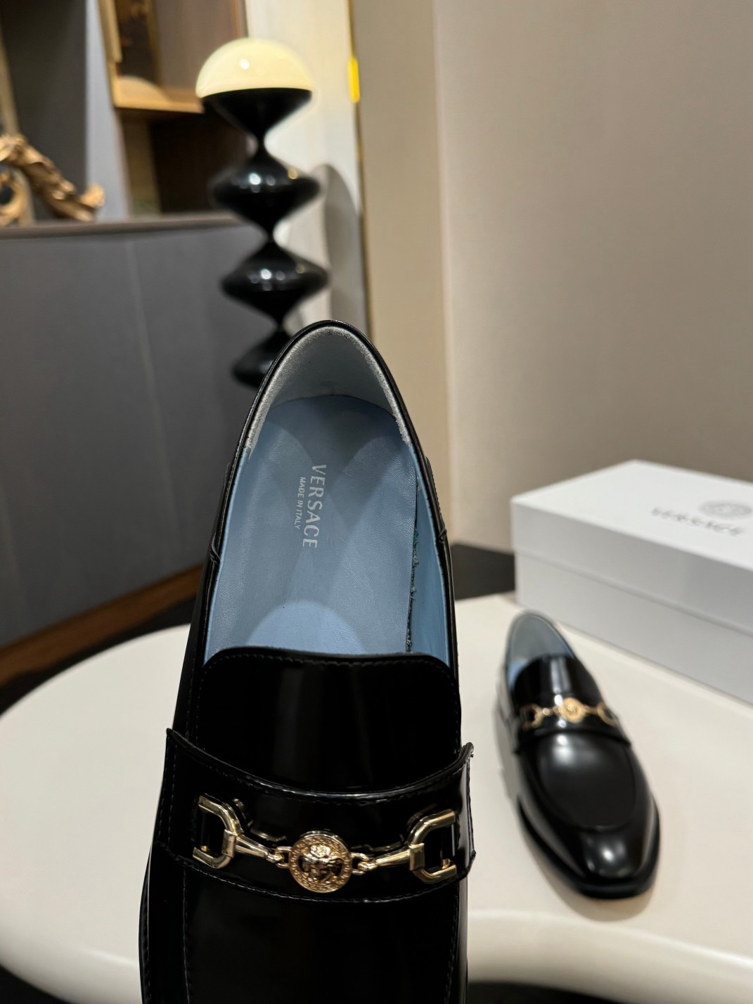 Лоферы мужские Versace Medusa чёрного цвета