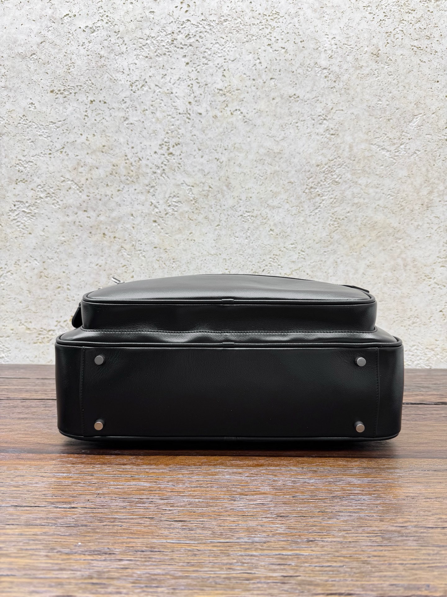 Сумка женская Acne Studios Camera Bag чёрного цвета