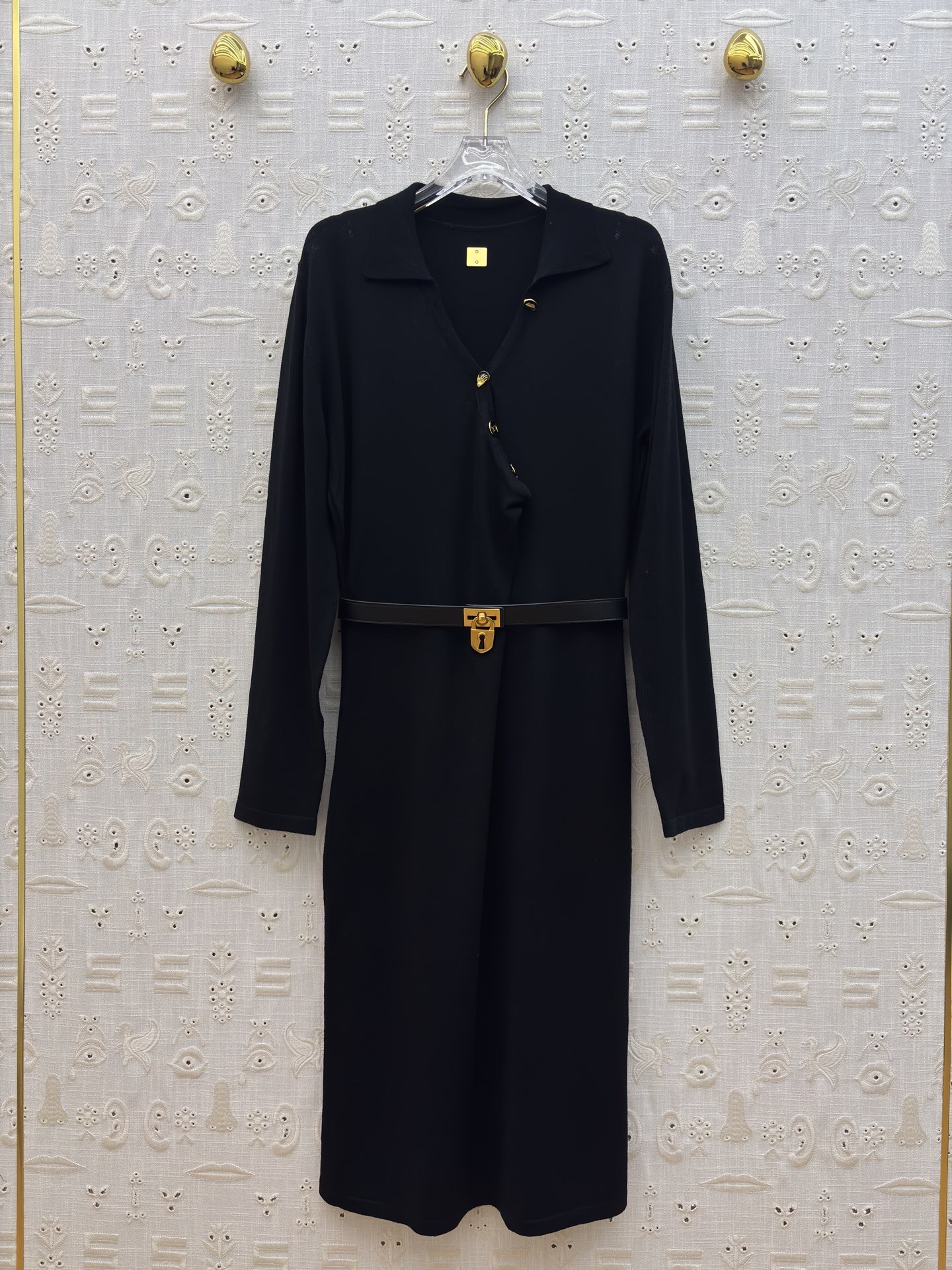 Платье женское Schiaparelli с асимметричной застёжкой и поясом чёрного цвета