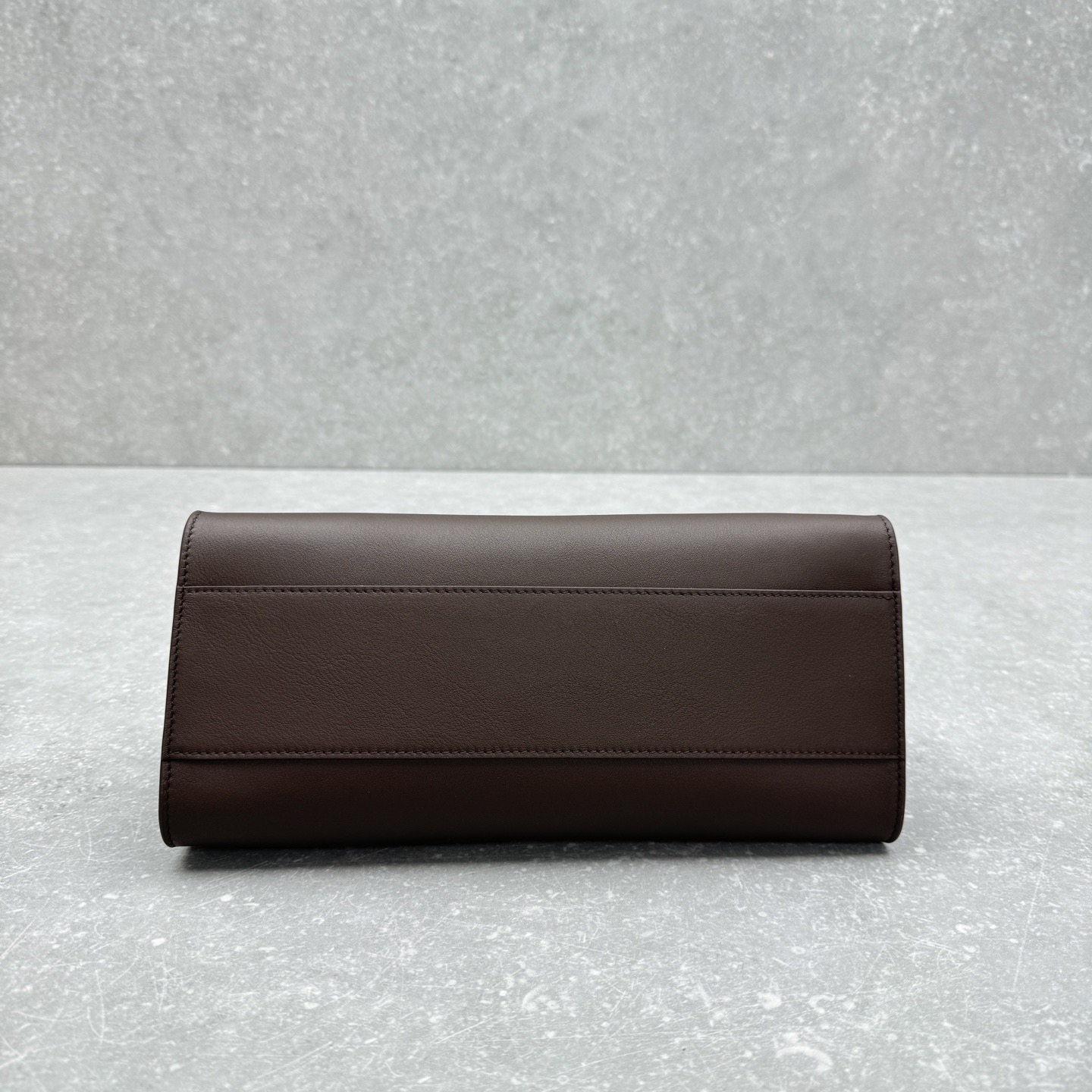 Сумка женская в стиле The Row Peggy Clutch шоколадног цвета