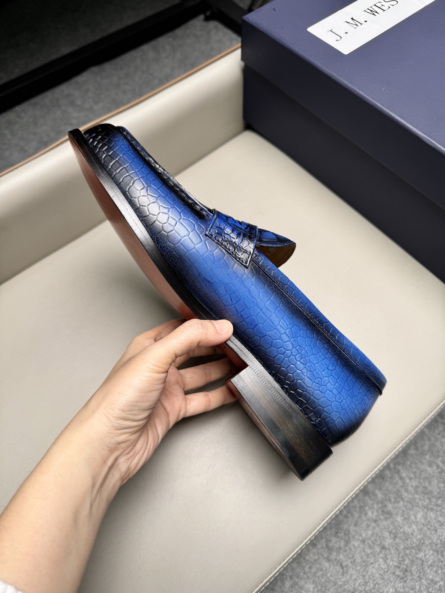 Лоферы мужские в стиле J.M. Weston синего цвета