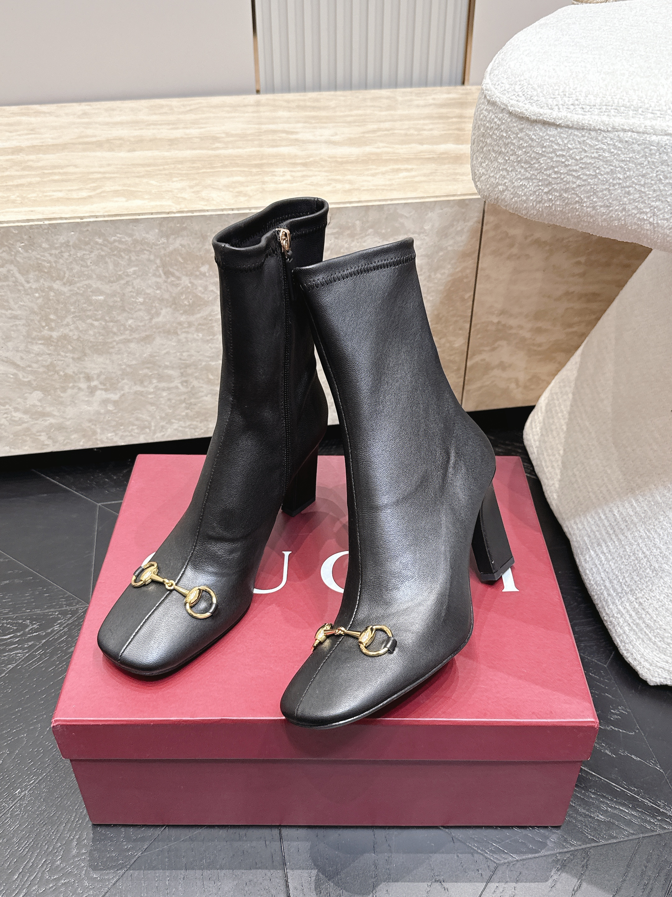 Ботильоны женские Gucci Signora чёрного цвета