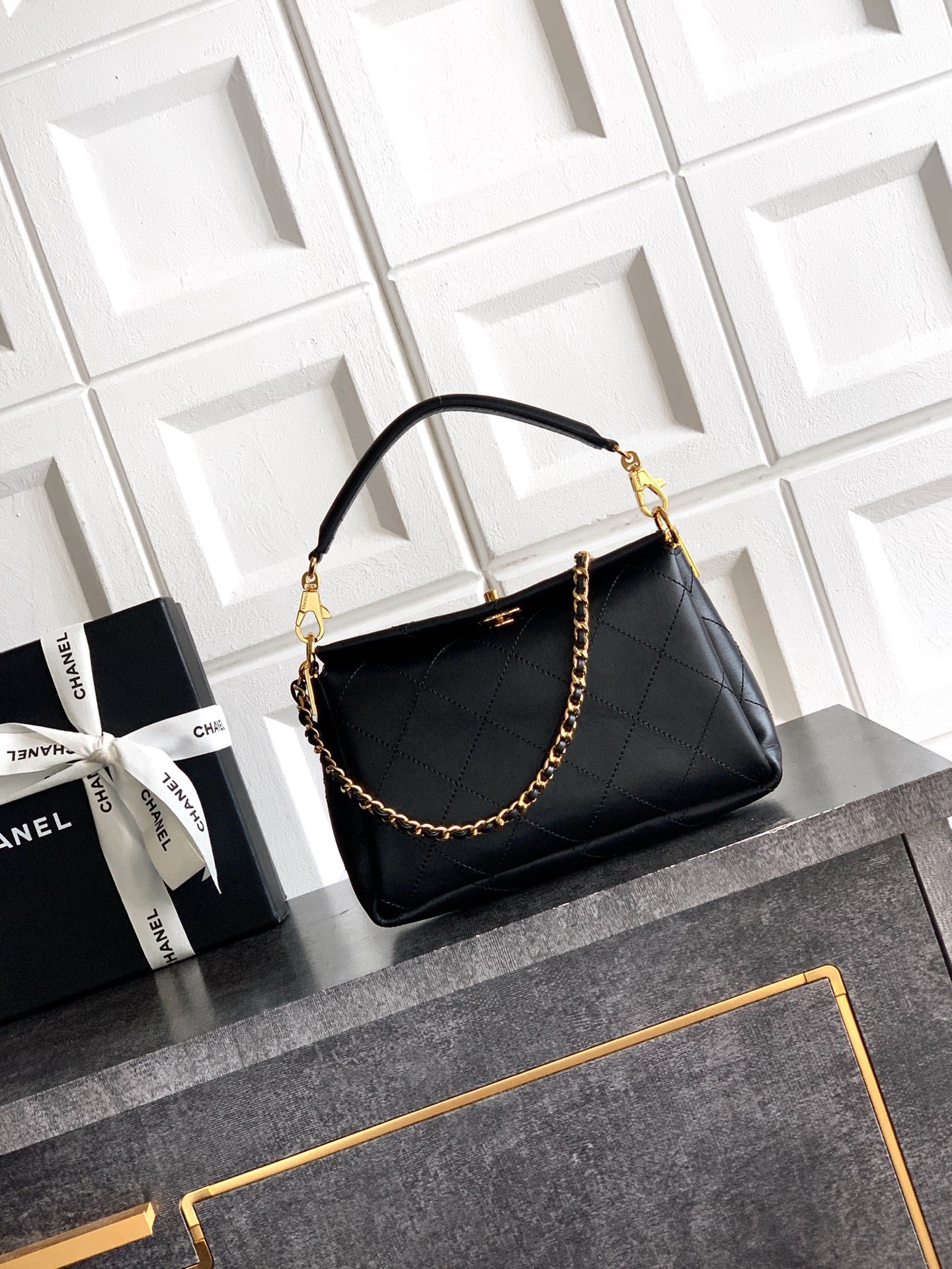 Сумка женская в стиле Chanel Hobo чёрного цвета