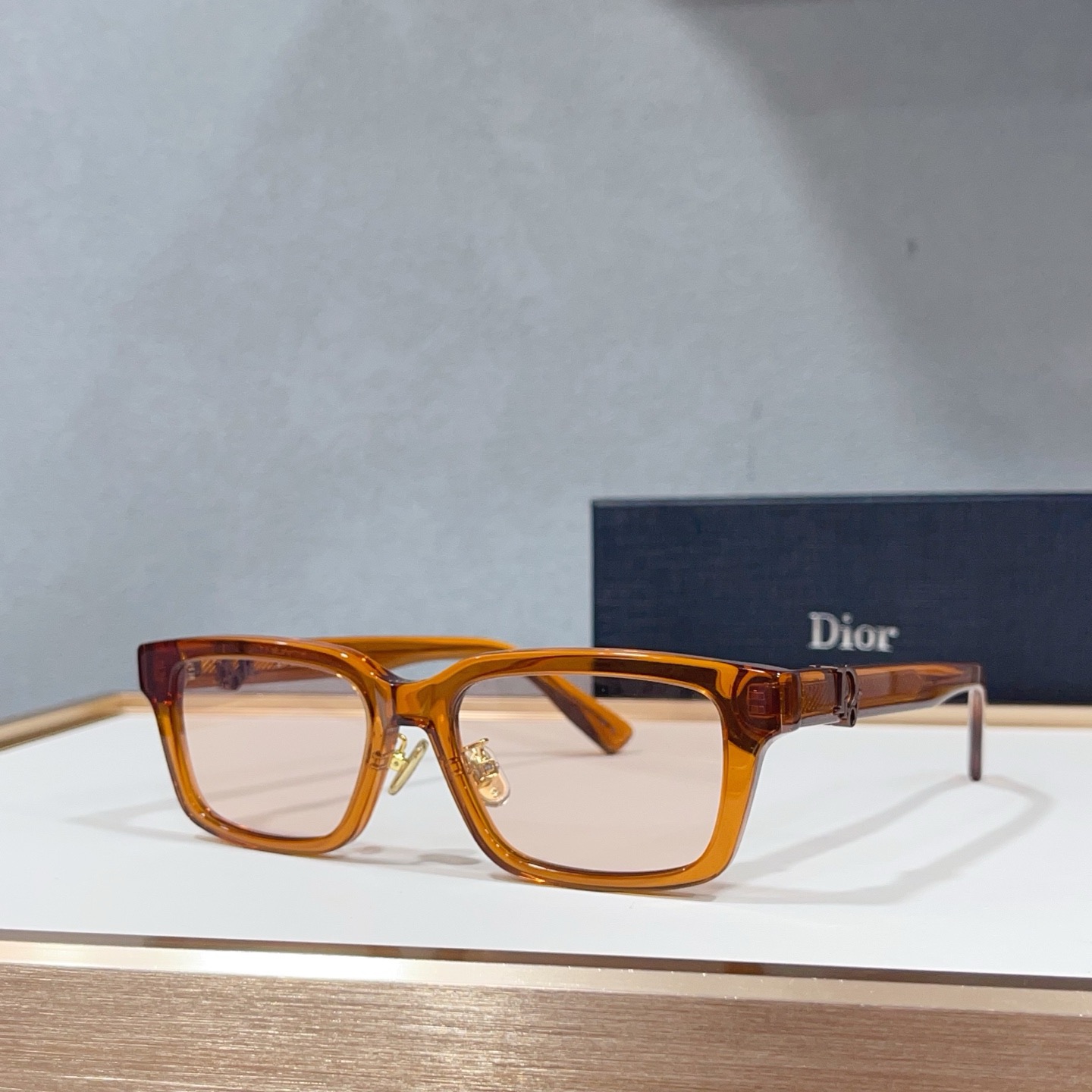 Очки солнцезащитные в стиле Dior Oblique S5F