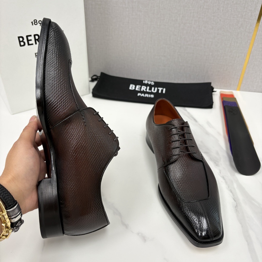 Туфли мужские Berluti классические оксфорды коричневого цвета