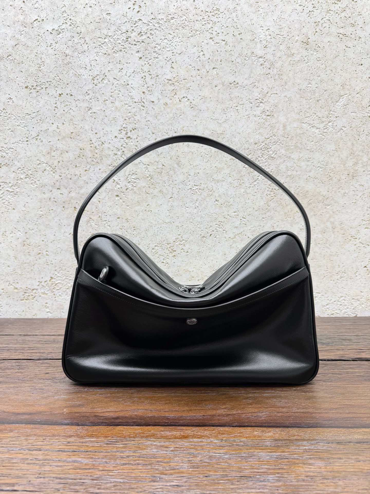 Сумка женская Acne Studios Camera Bag чёрного цвета