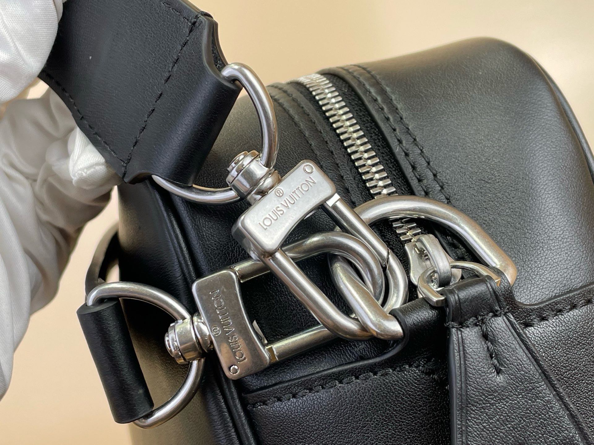 Сумка мужская Louis Vuitton Nil XL чёрного цвета