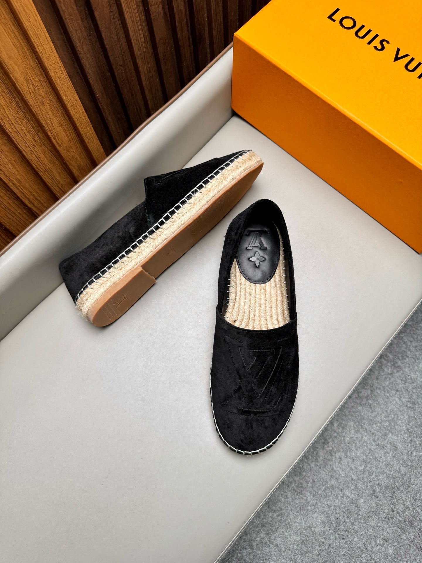 Эспадрильи мужские в стиле Louis Vuitton из натуральной замши чёрного цвета