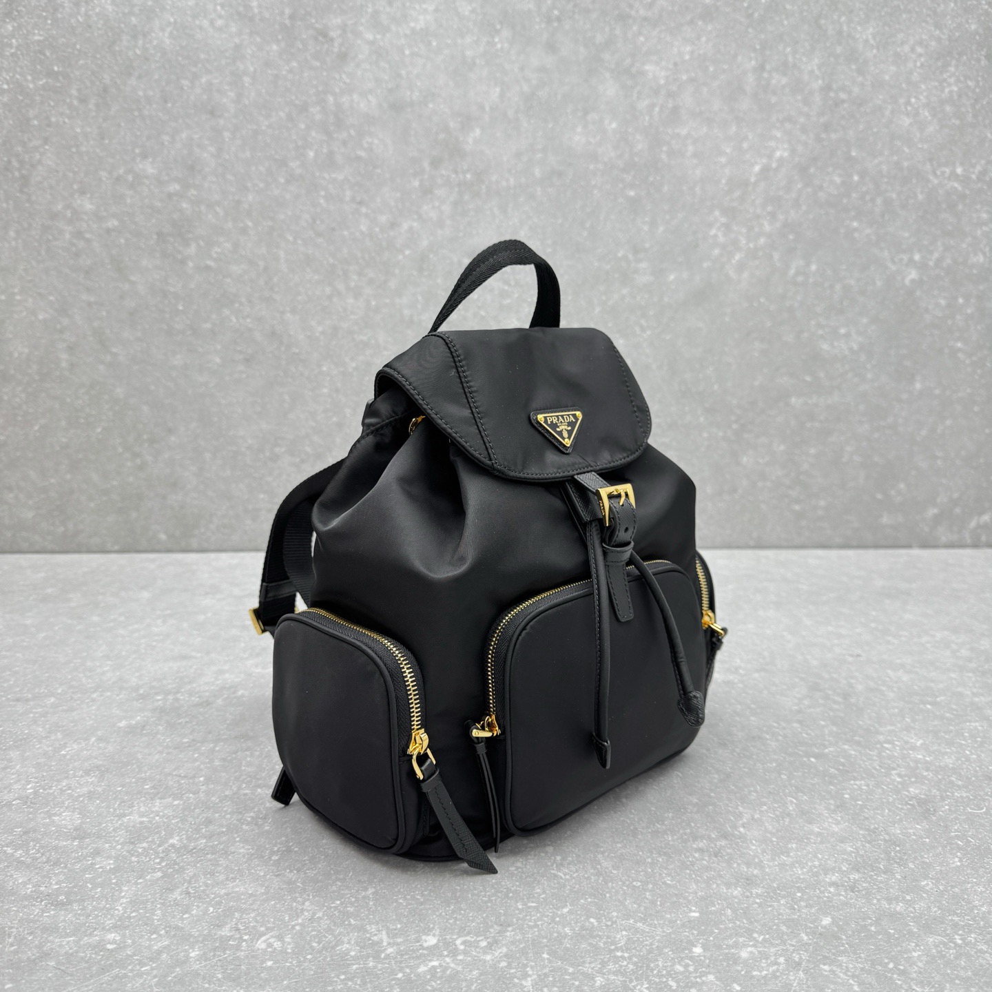 Рюкзак унисекс в стиле Prada Explore 6844 чёрного цвета