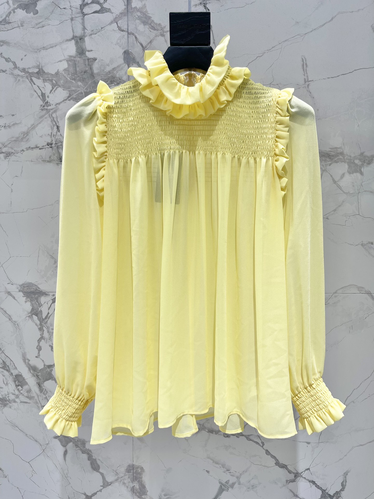 Блуза женская в стиле Saint Laurent жёлтого цвета с рюшами