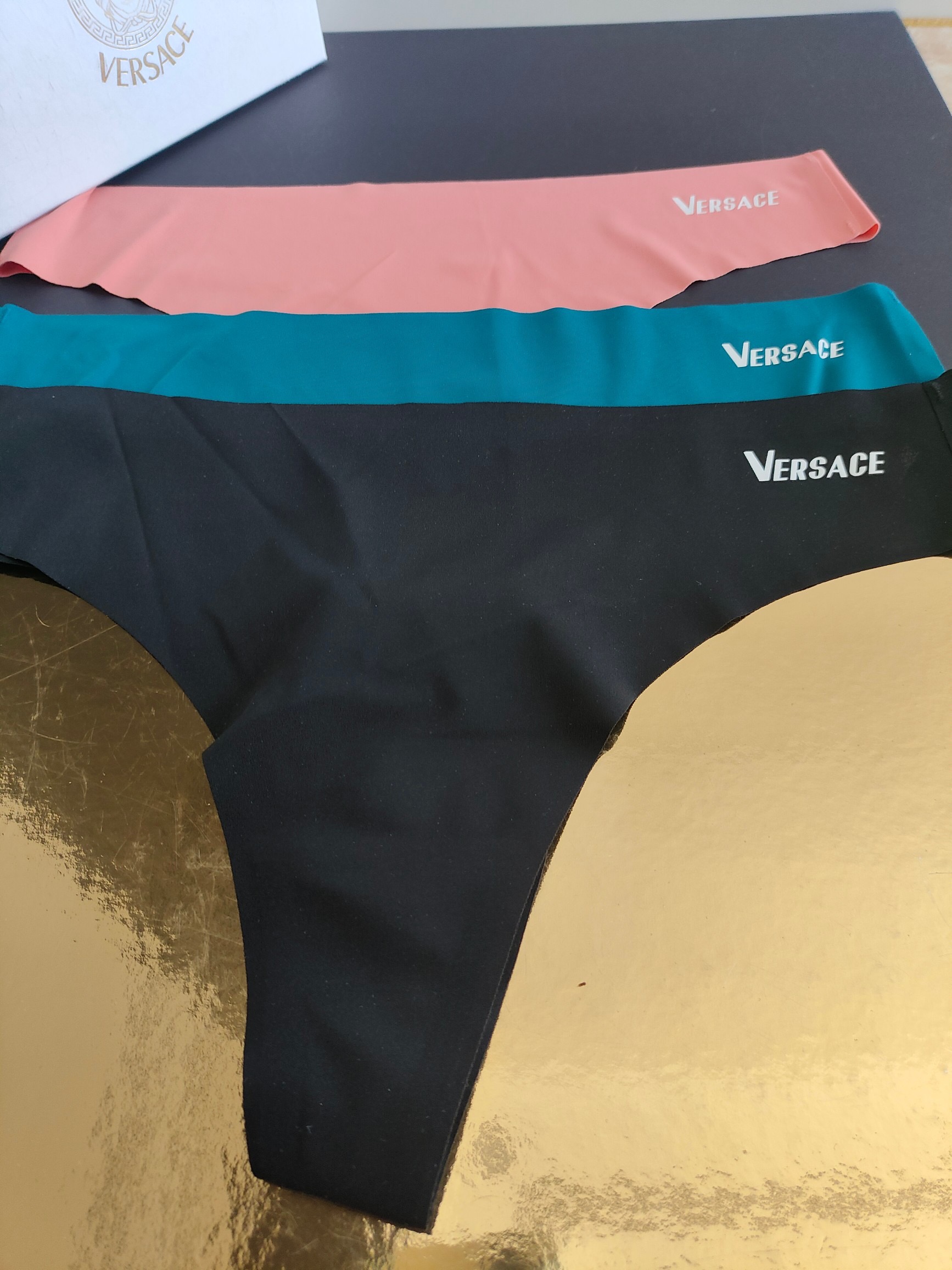 Трусы женские в стиле Versace стринги (набор 3 шт.)