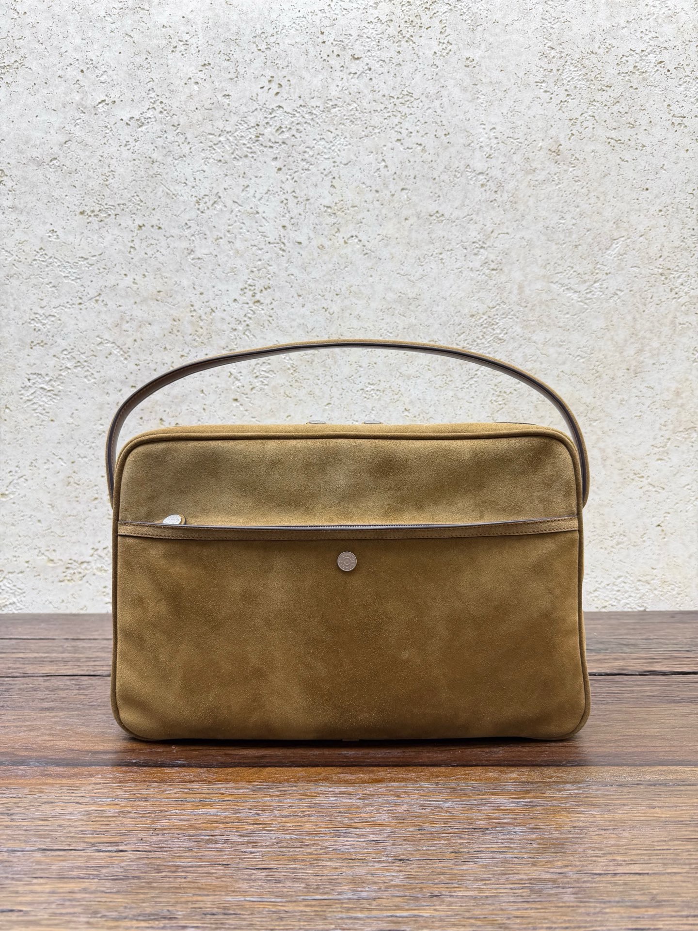 Сумка женская Acne Studios Camera Bag коричневого цвета