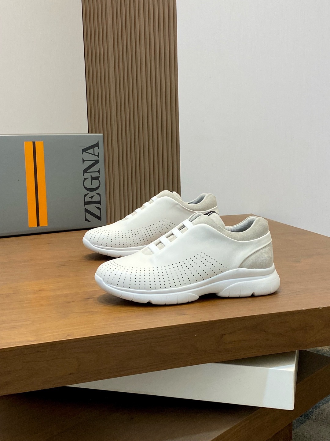 Кроссовки мужские Zegna Triple Stitch белого цвета