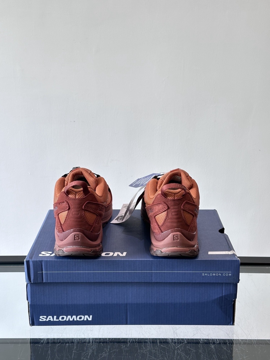 Кроссовки унисекс в стиле Salomon x Jeong Li XA Pro 3D терракотово-кирпичного цвета