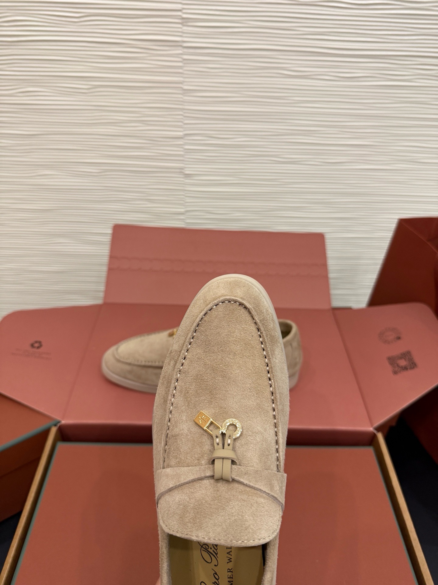 Лоферы Loro Piana Summer Charms Walk бежевого цвета