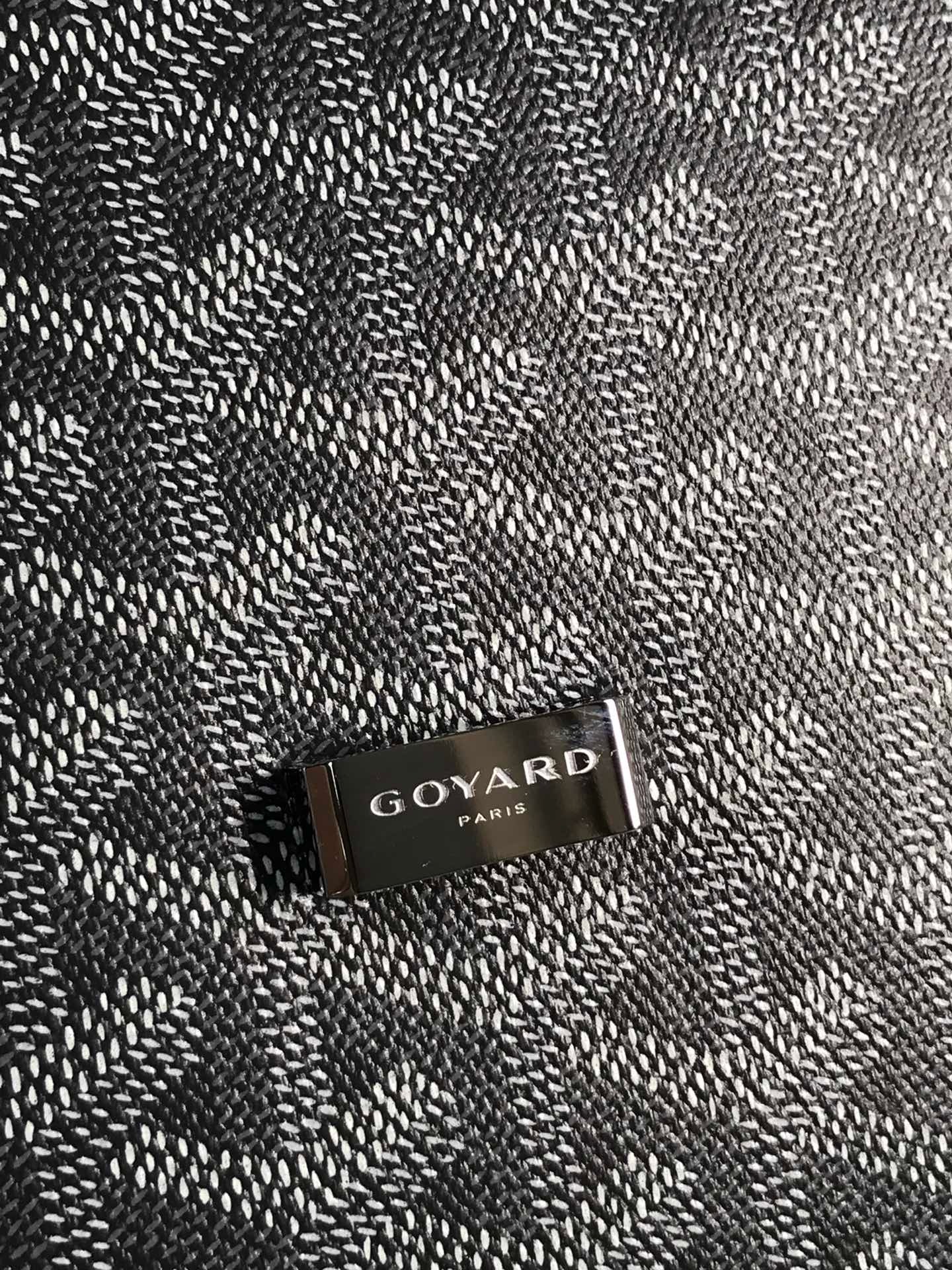 Сумка женская Goyard Belvédère II серого цвета