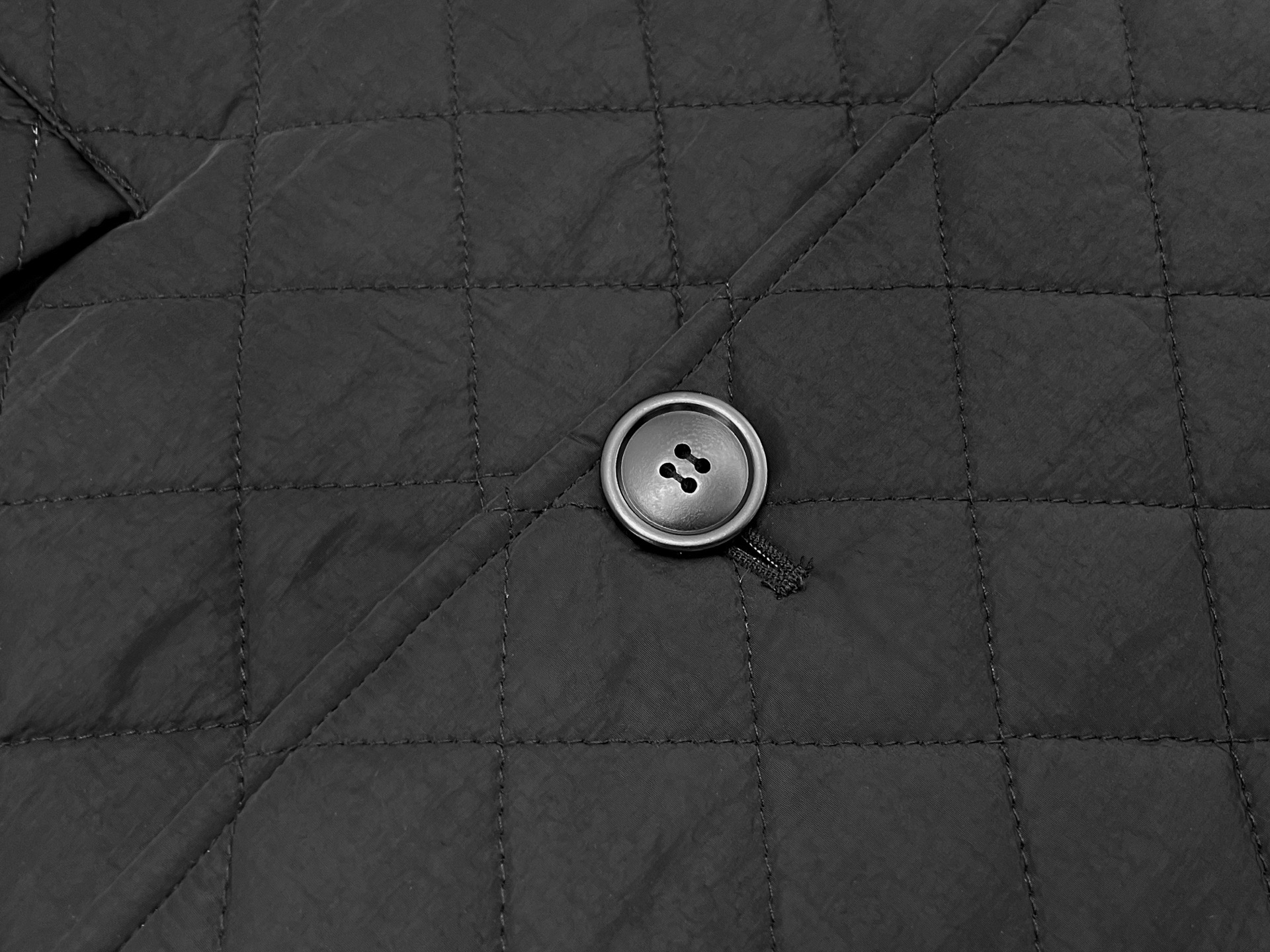 Пальто женское в стиле Max Mara чёрного цвета