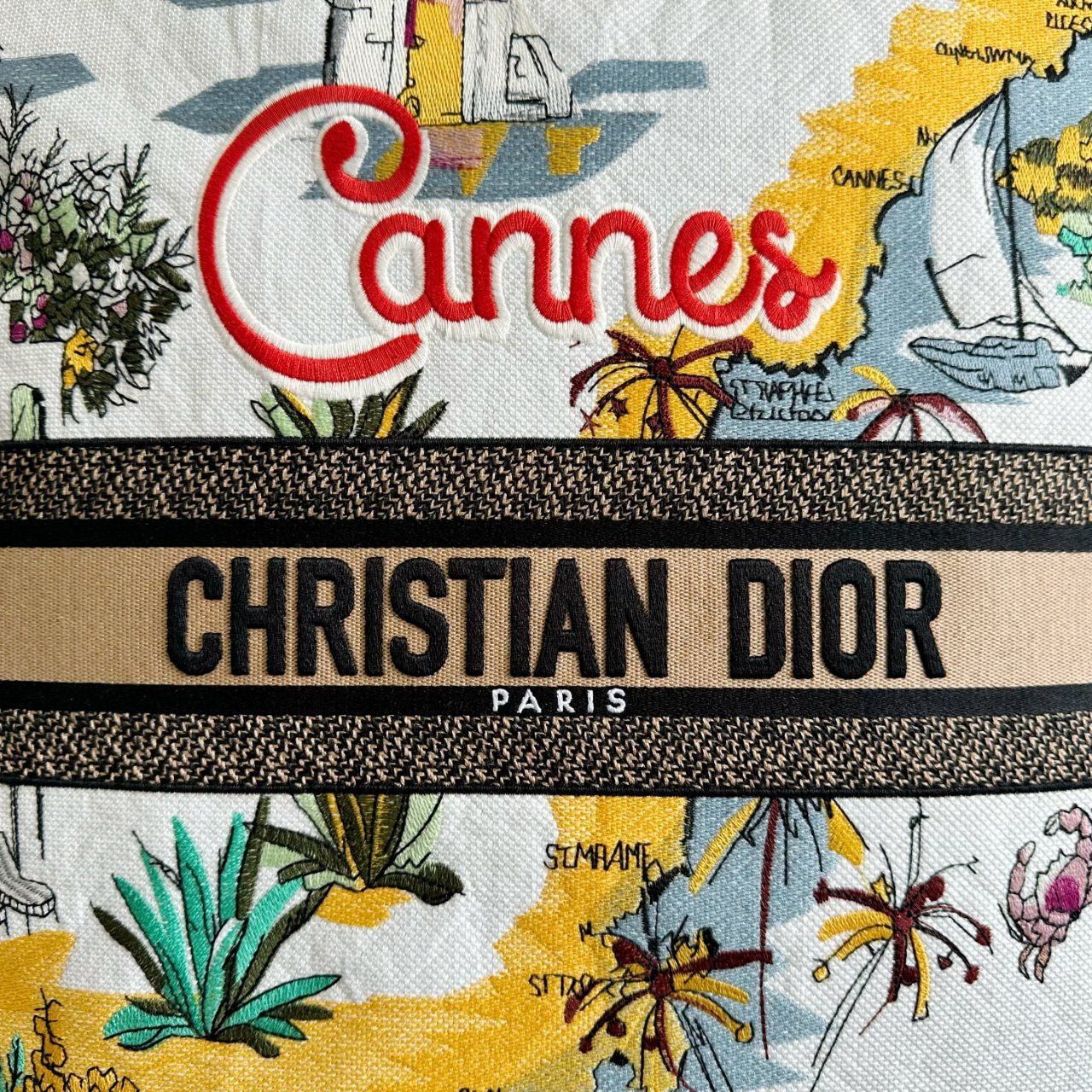  Подушка декоративная в стиле Dior Souvenir Cannes с вышивкой и картографическим принтом, 50×50 см