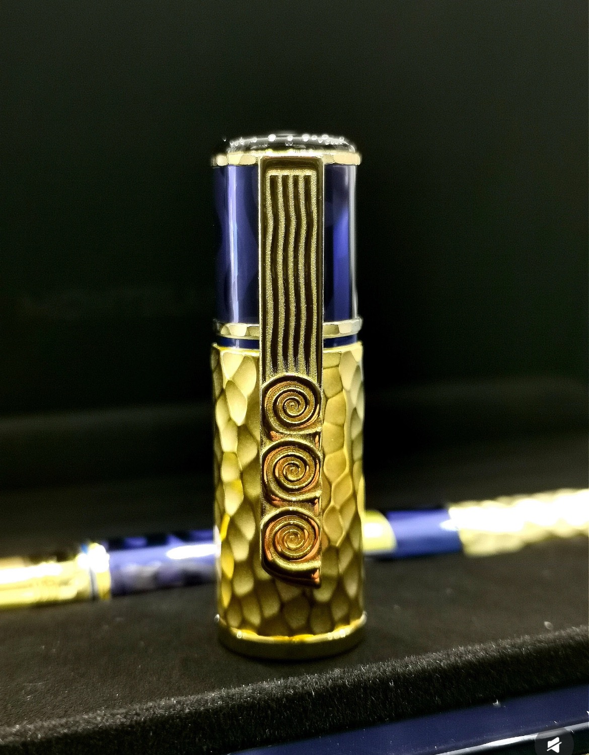 Ручка Montblanc черного цвета