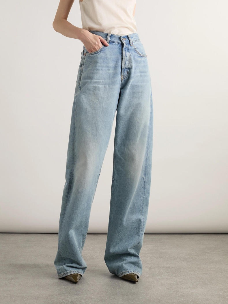 Джинсы женские в стиле Yves Saint Laurent голубого цвета с прямым кроем