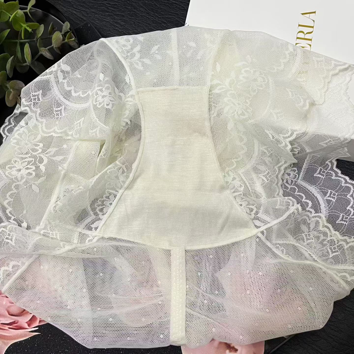 Трусы женские в стиле La Perla кружевные (набор 3 шт.)