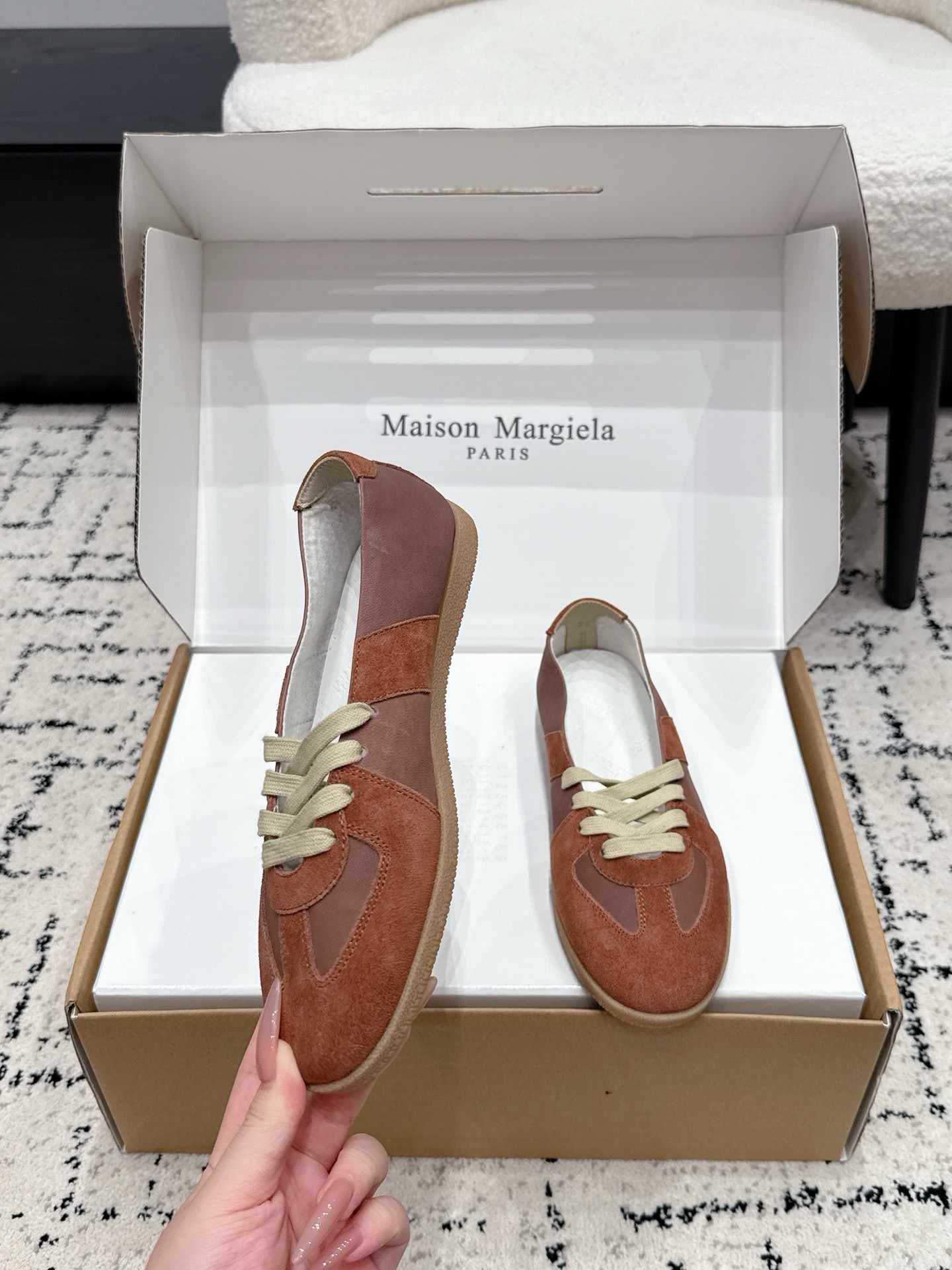 Кроссовки унисекс в стиле Maison Margiela коричневого цвета