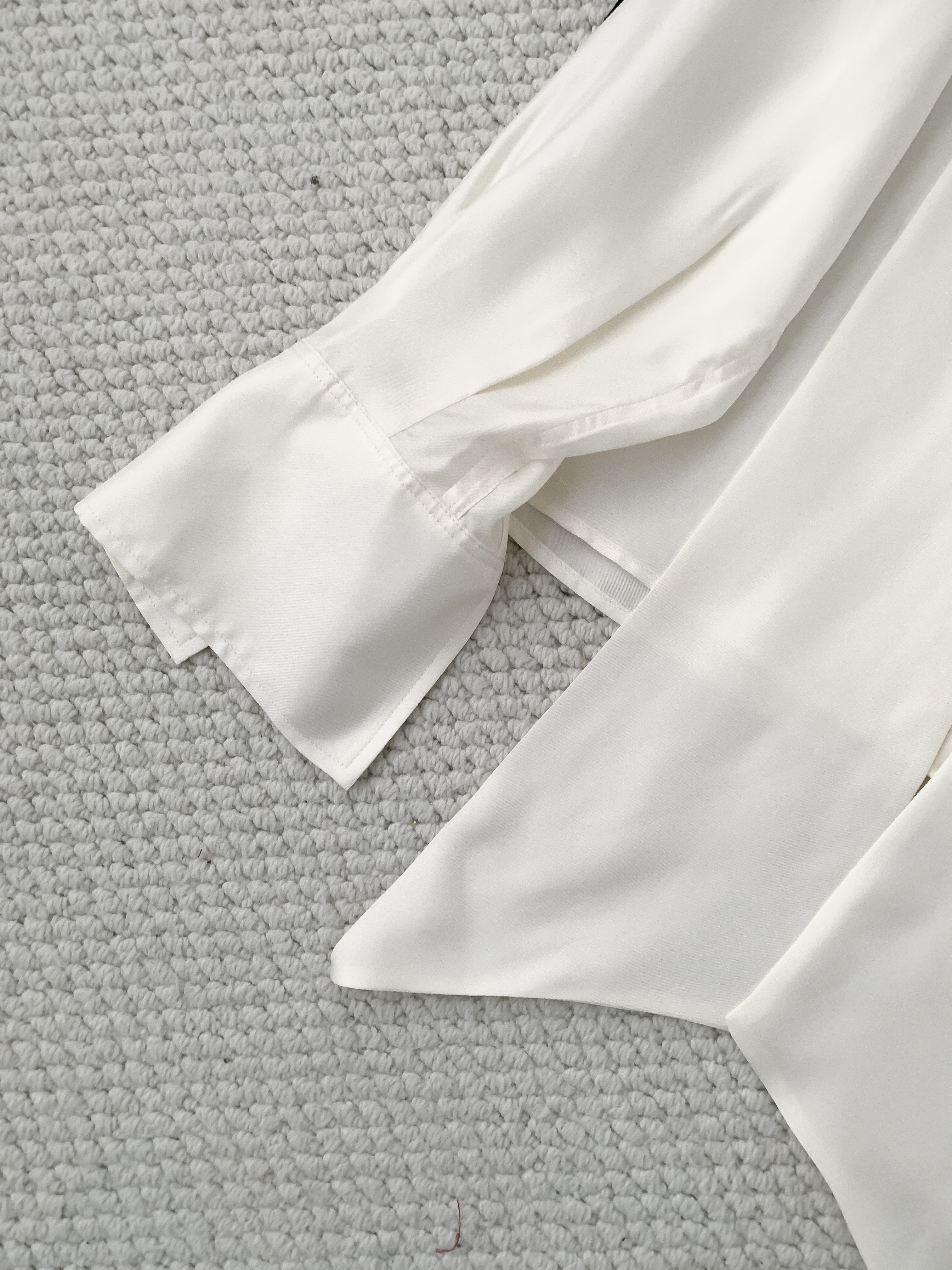 Рубашка женская в стиле Celine молочного цвета с длинным рукавом