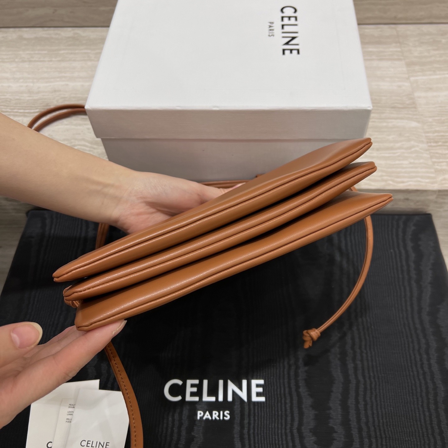 Сумка женская в стиле Celine Trio Flap карамельного цвета