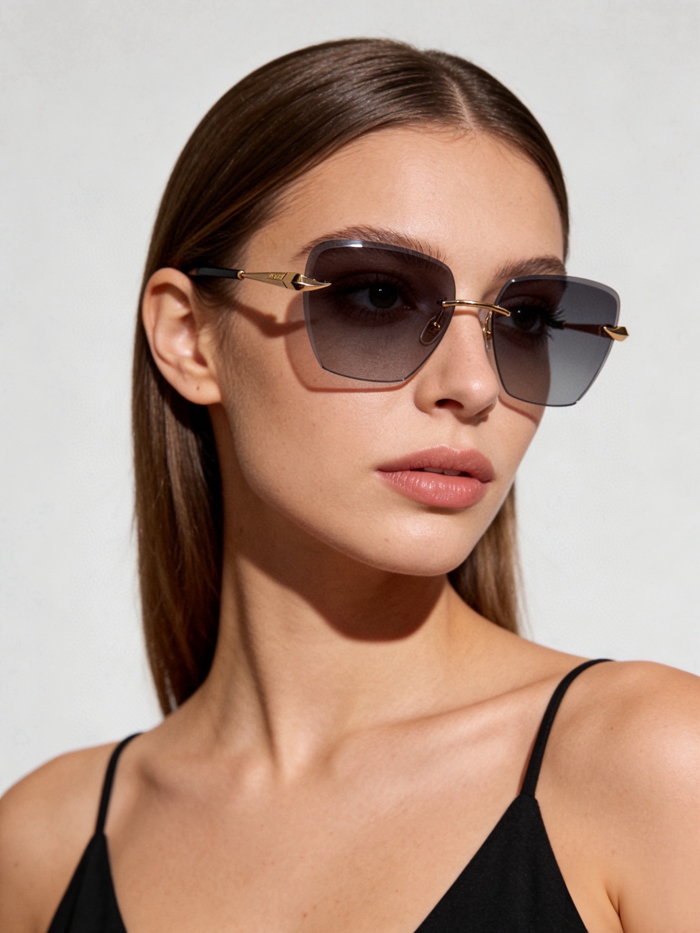 Очки солнцезащитные унисекс в стиле Roberto Cavali SRC 151M