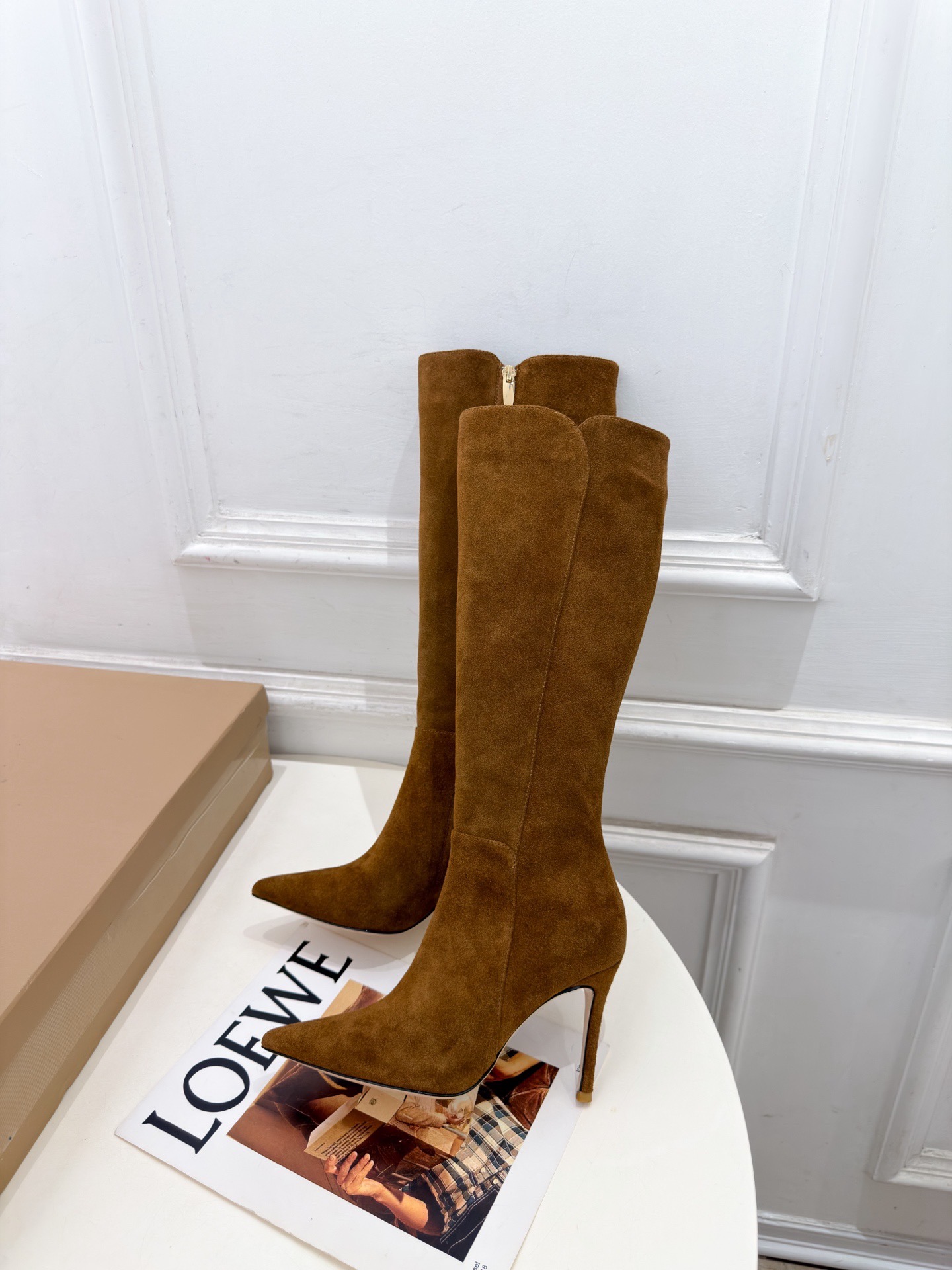Сапоги женские Gianvito Rossi коричневого цвета