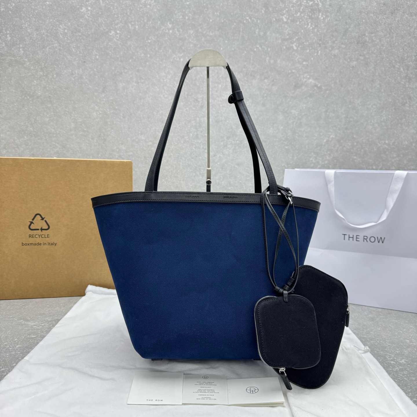 Сумка женская The Row Park Tote чёрного цвета