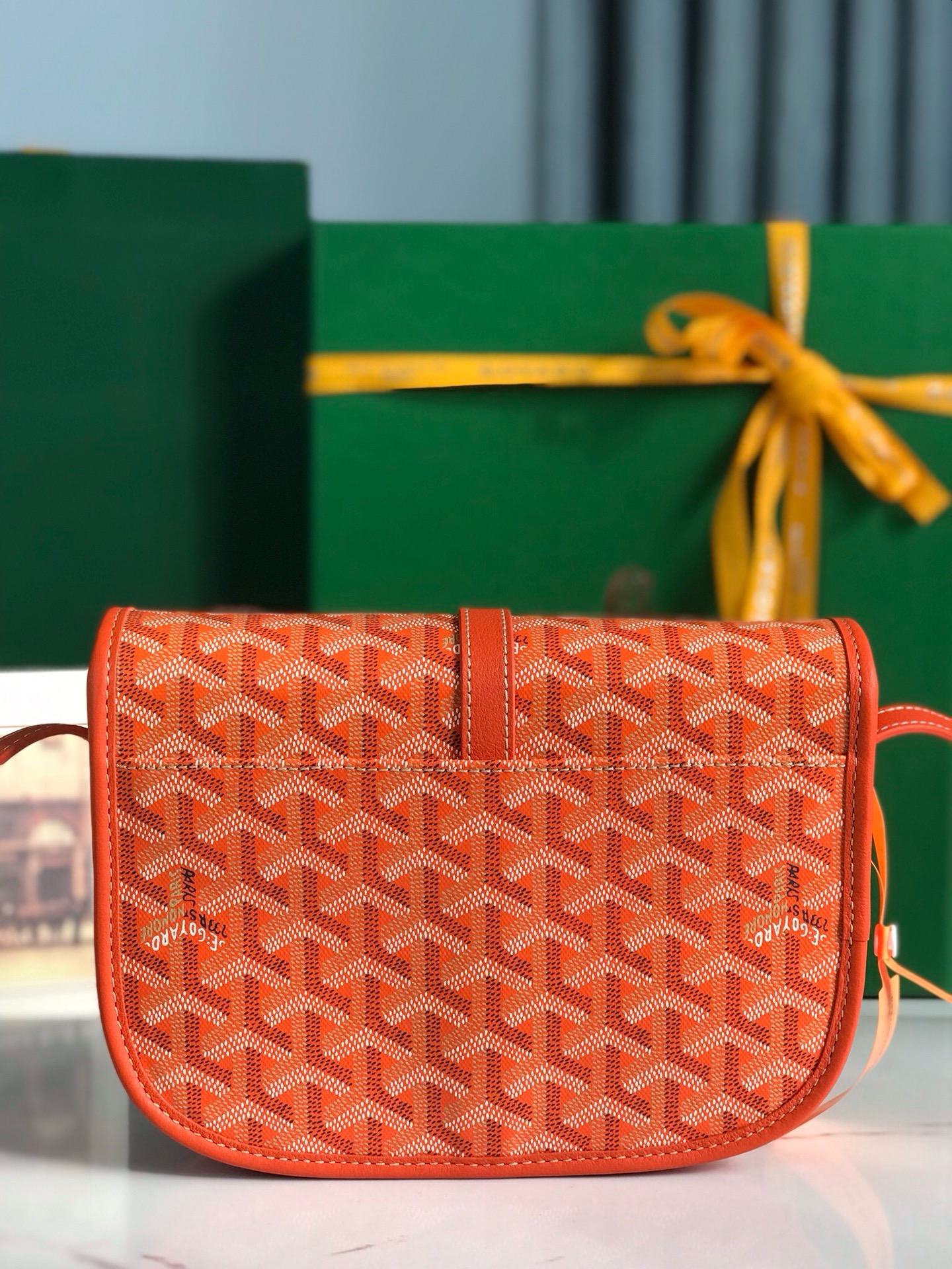Сумка Goyard Belvédère II PM оранжевого цвета