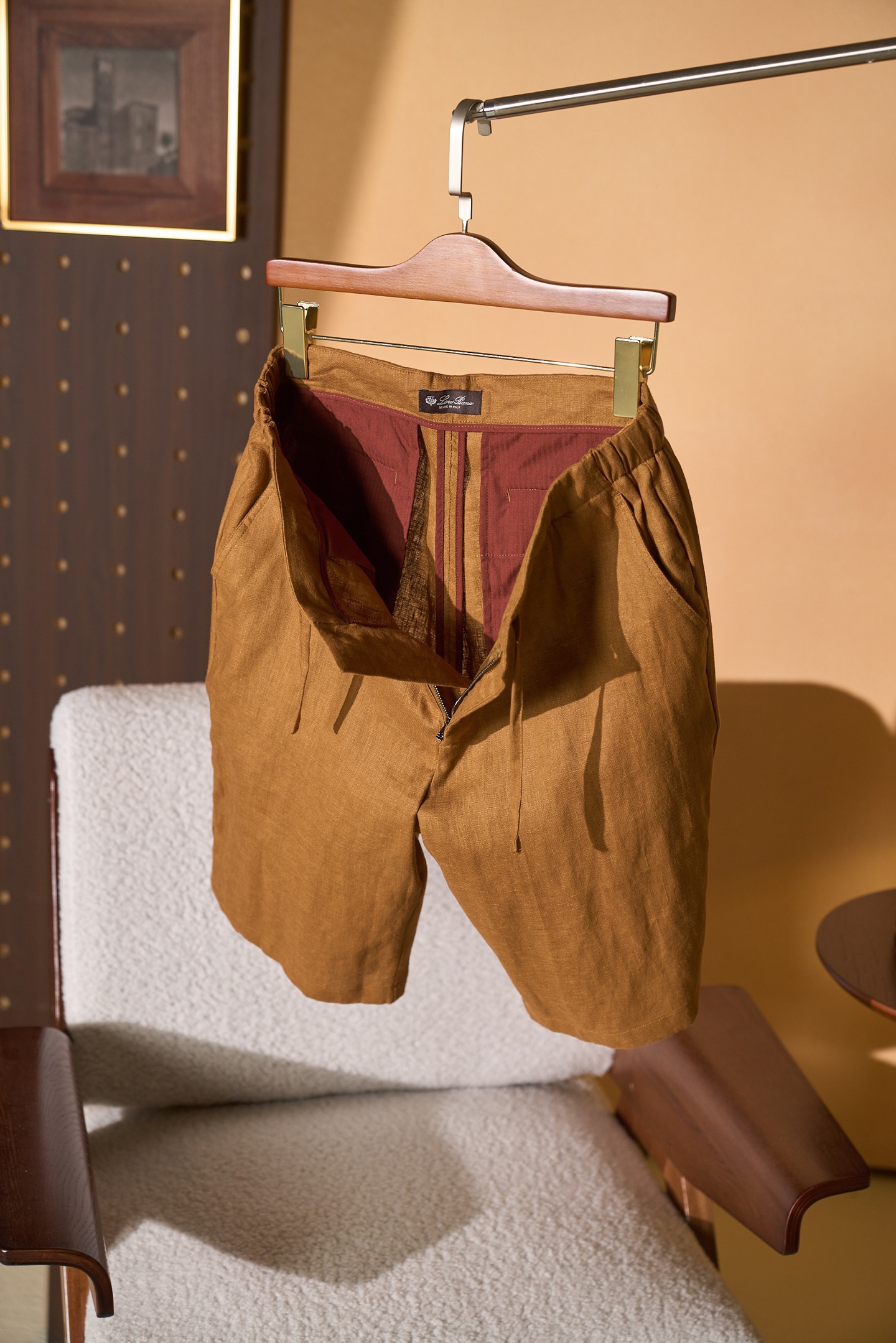 Шорты мужские в стиле Loro Piana Nolan Bermuda  кофейного цвета с кулиской